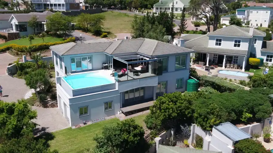 The View mit Pool und Aussicht in Somerset West